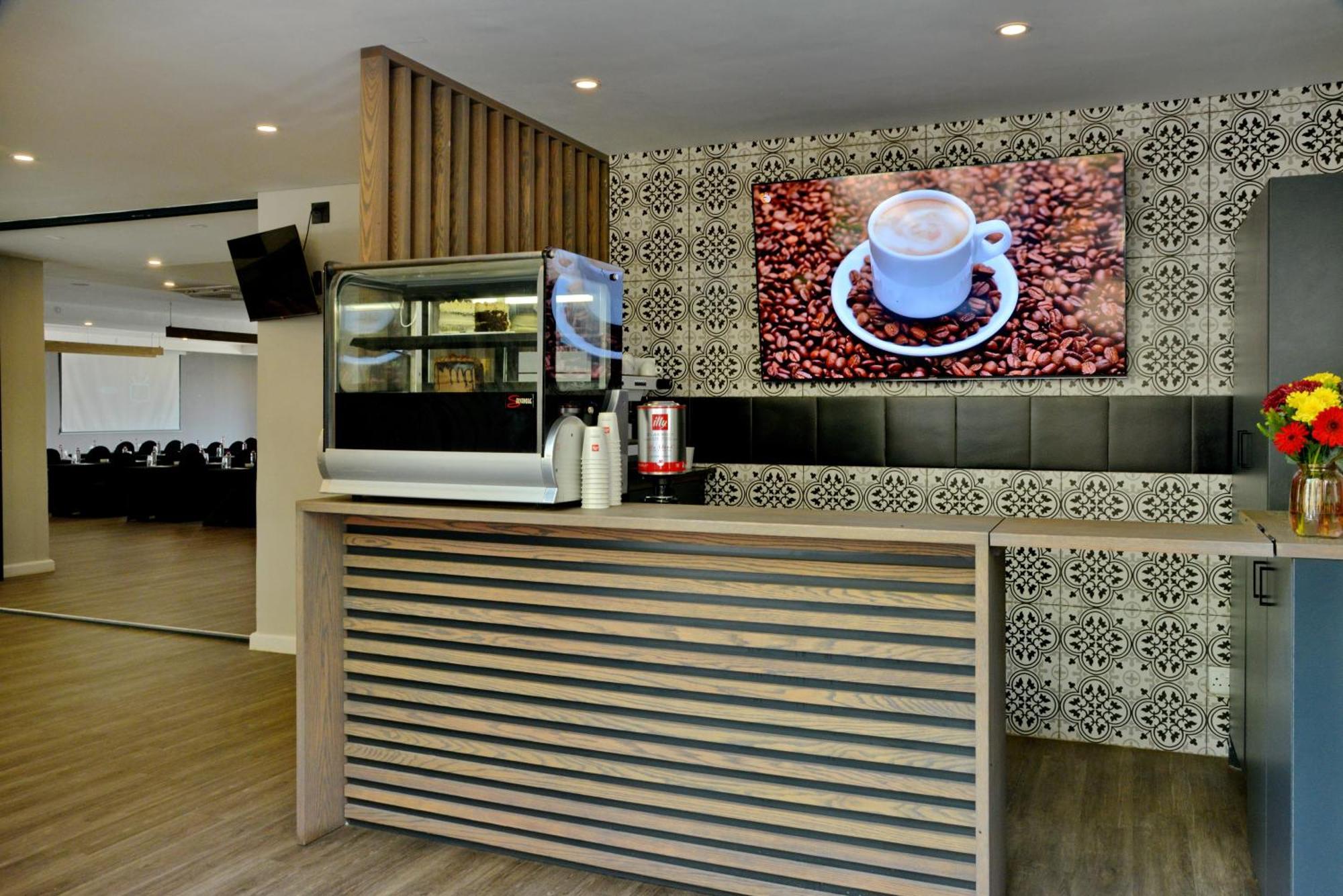 Seasons Golf, Leisure, Spa Hartbeespoort Εξωτερικό φωτογραφία