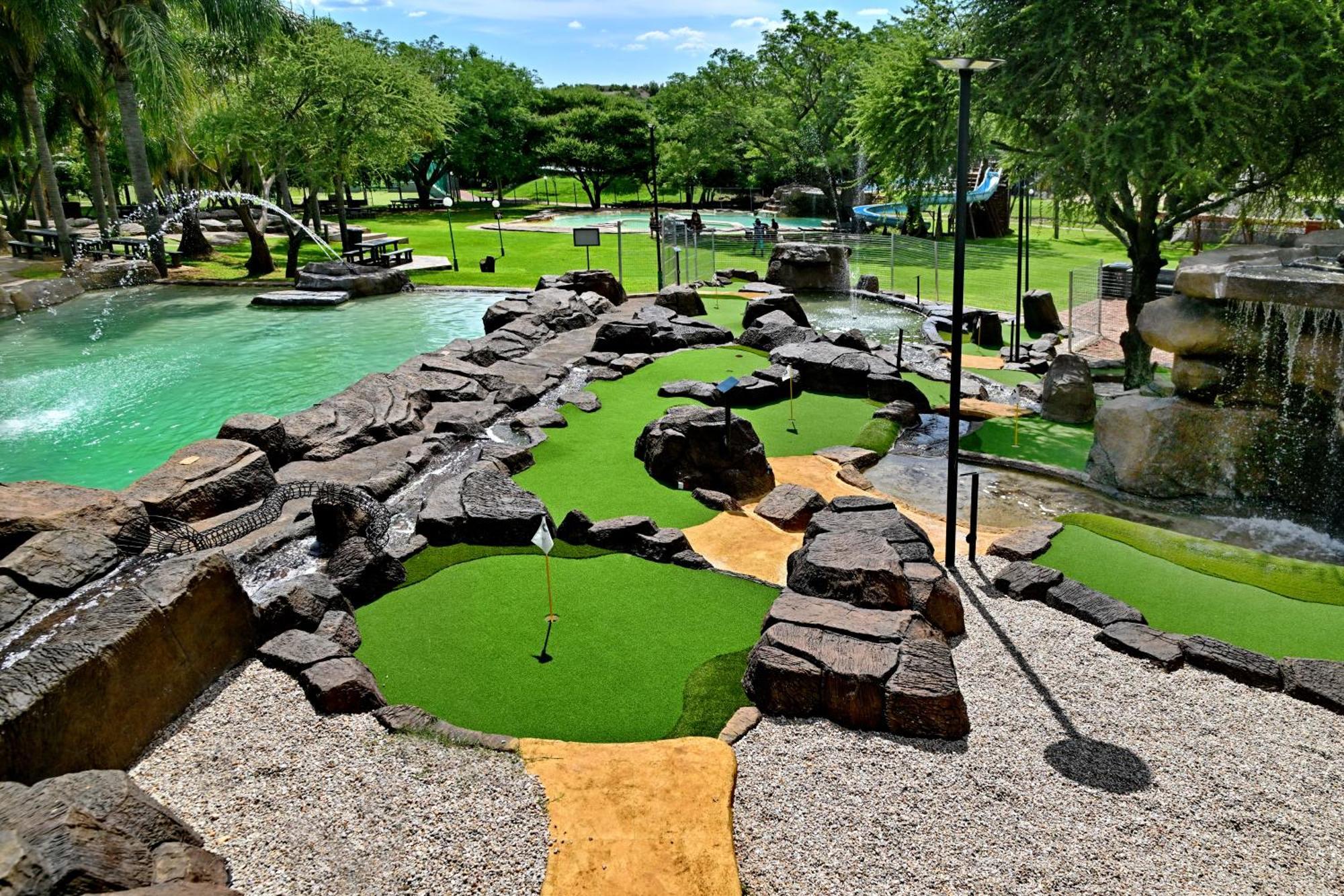 Seasons Golf, Leisure, Spa Hartbeespoort Εξωτερικό φωτογραφία