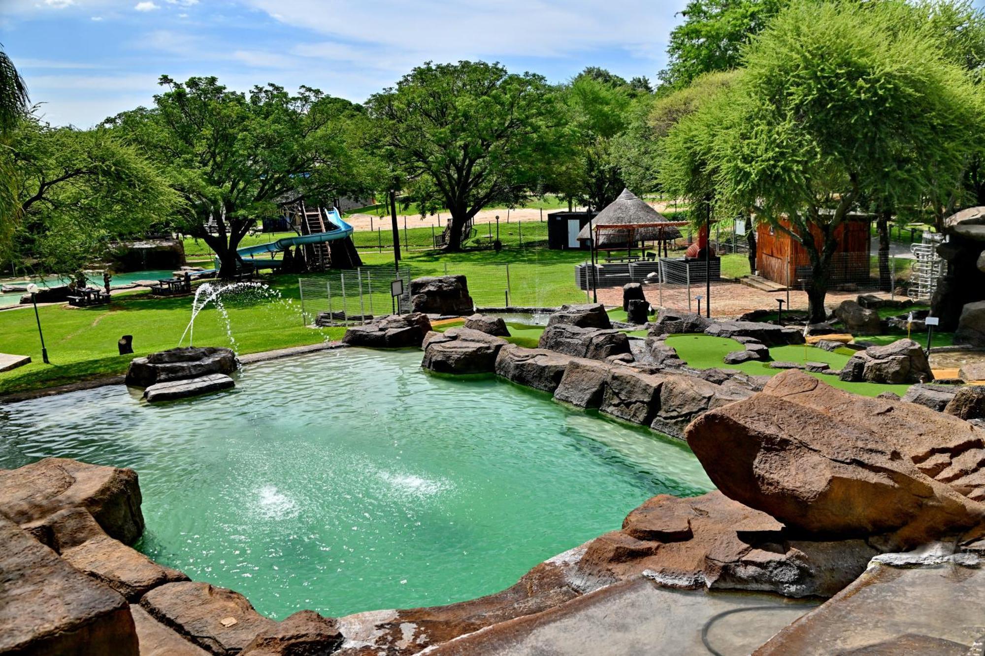 Seasons Golf, Leisure, Spa Hartbeespoort Εξωτερικό φωτογραφία