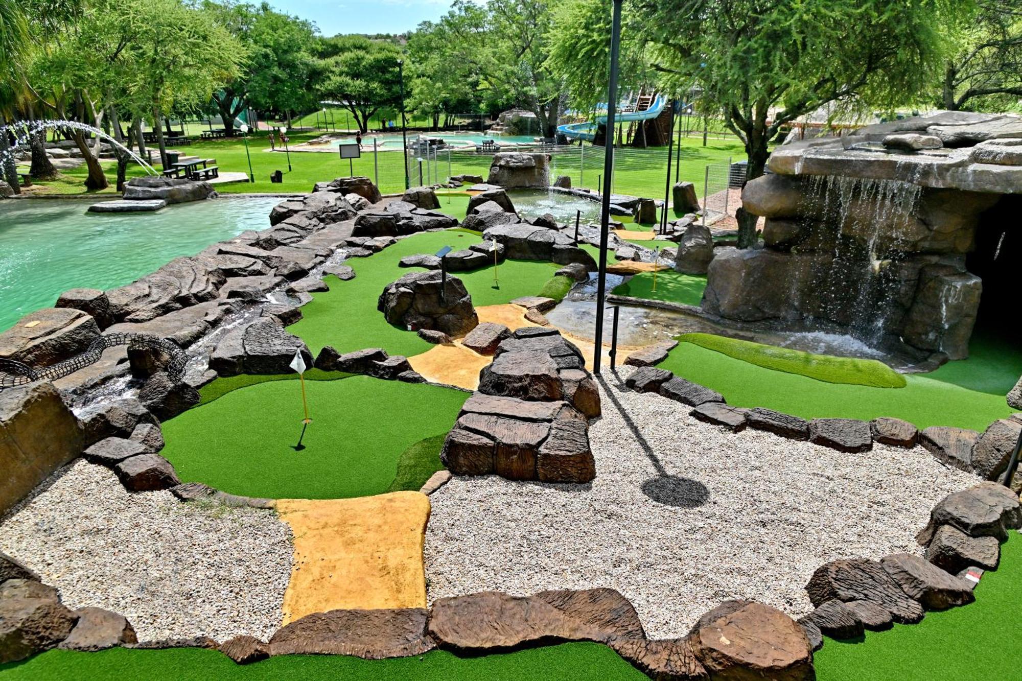 Seasons Golf, Leisure, Spa Hartbeespoort Εξωτερικό φωτογραφία
